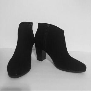 Old Navy Black Boots